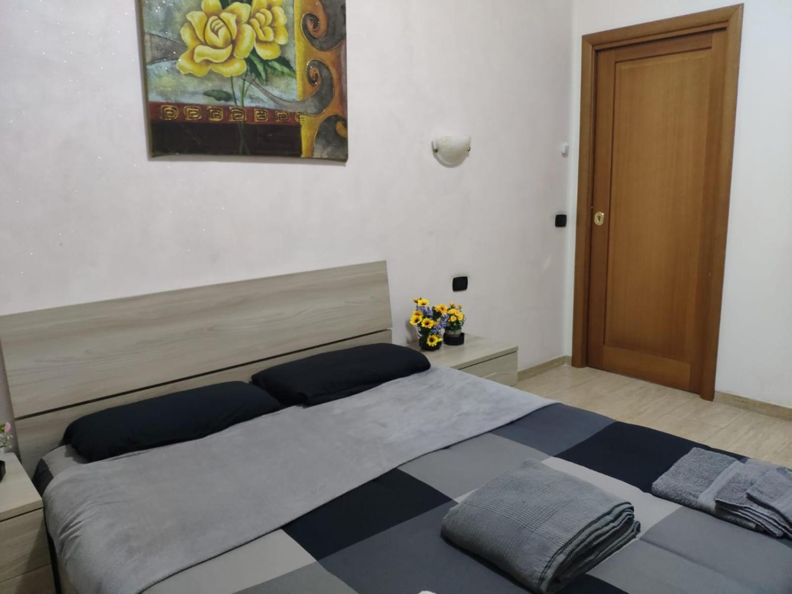 Homestay Deluxe - Close To Metro C Torrenova Station Rome